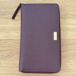 Kate Spade Clutch / Extra Large Wallet